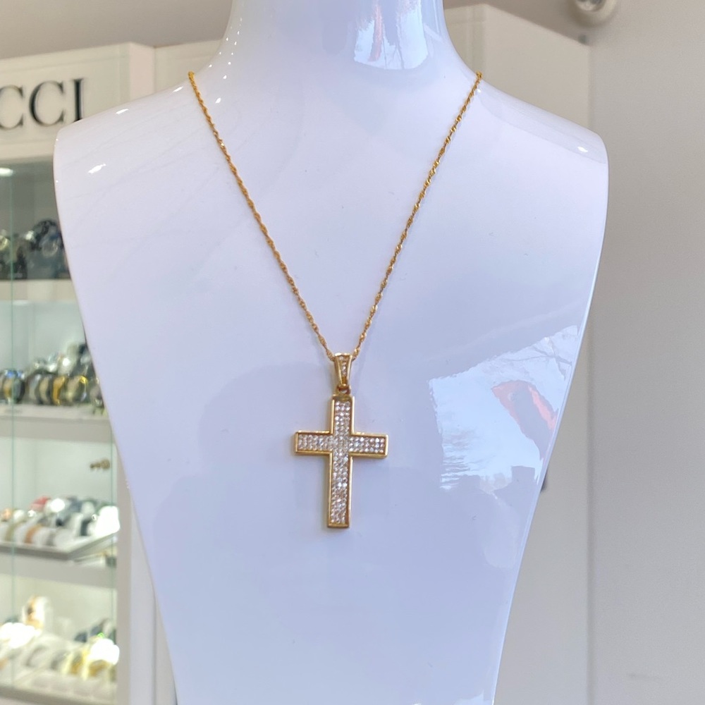 Gold plated silver cross pendant with chain